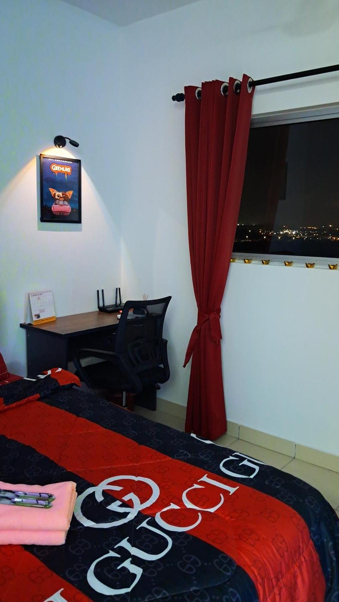 The Red Alanis Homestay